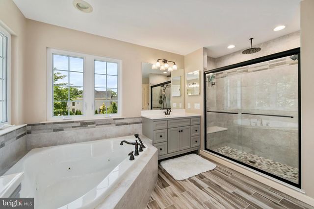 203 CHERRY TREE CT, Franklinville, NJ 08322