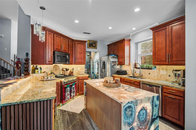 130 S Millport Circle, Spring, TX 77382