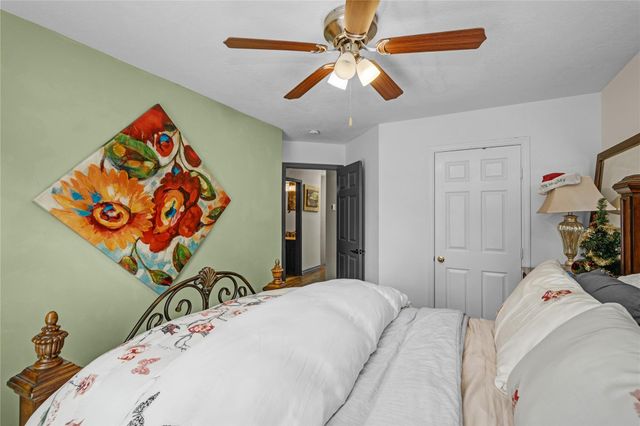 130 S Millport Circle, Spring, TX 77382