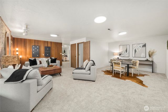 14608 SE 274th Street, Kent, WA 98042