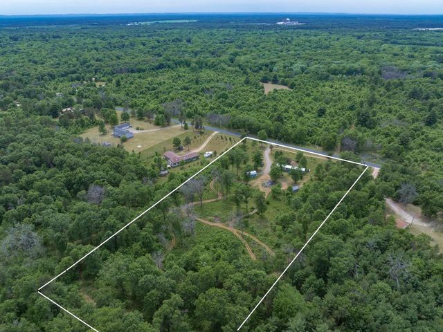 N9790 16th Avenue, Necedah, WI 54646