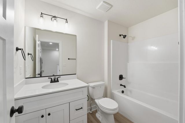 1353 Meadow Rose Place, Waukee, IA 50263