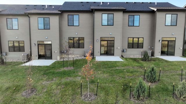 1353 Meadow Rose Place, Waukee, IA 50263