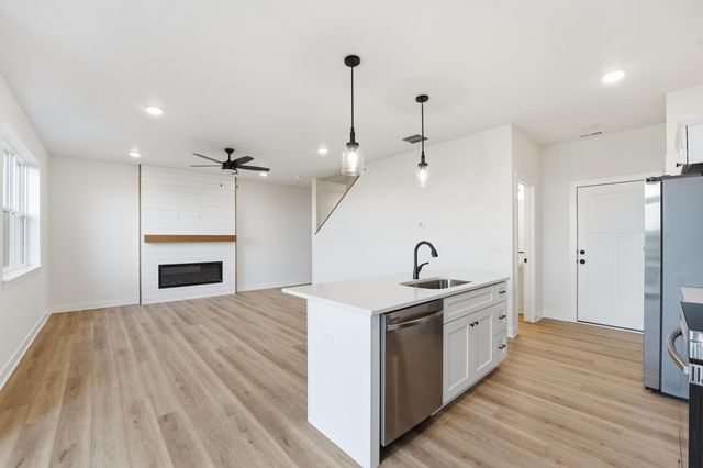 1353 Meadow Rose Place, Waukee, IA 50263