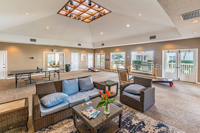 45 Folly Field Rd Apt 10I, Hilton Head Island, SC 29928