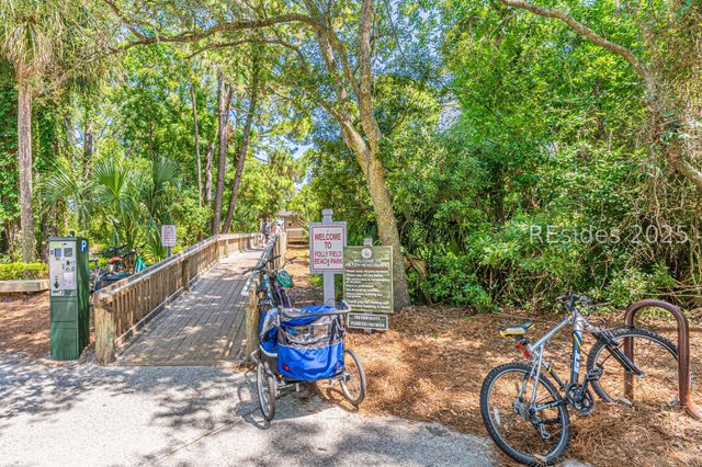 45 Folly Field Rd Apt 10I, Hilton Head Island, SC 29928