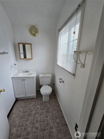 423 LONG Avenue, Kelso, WA 98626
