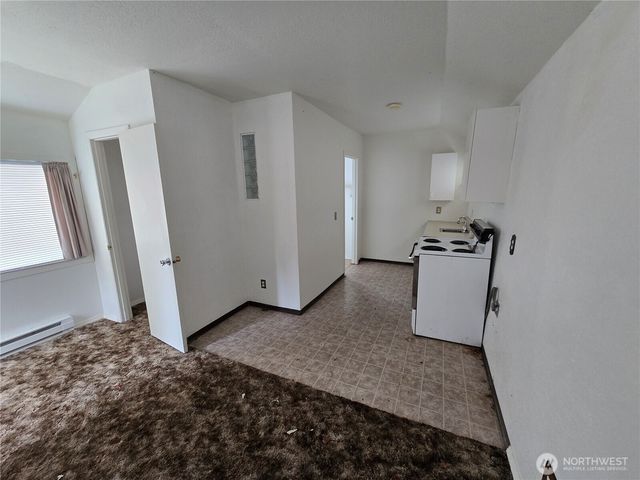 423 LONG Avenue, Kelso, WA 98626