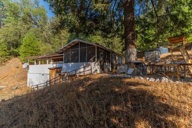 1620 Wells Fargo Station Rd, Mokelumne Hill, CA 95245