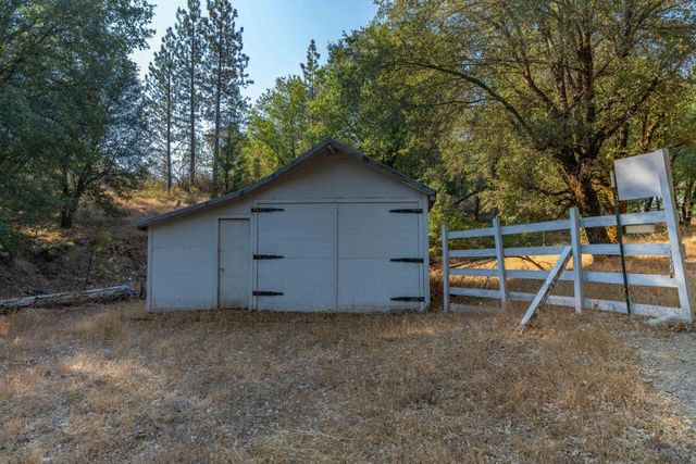 1620 Wells Fargo Station Rd, Mokelumne Hill, CA 95245