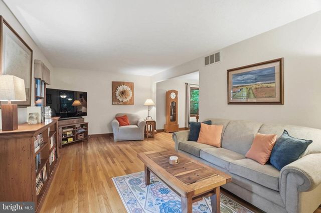 7049 MINK HOLLOW RD, Highland, MD 20777