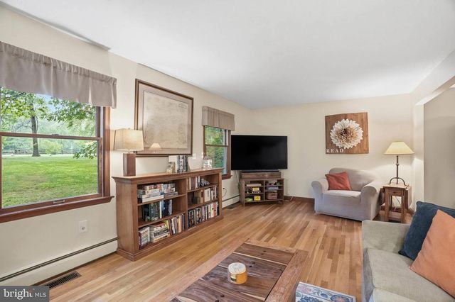 7049 MINK HOLLOW RD, Highland, MD 20777