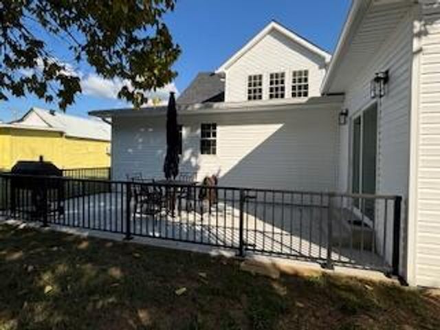 4495 Hustonville Road, Danville, KY 40422