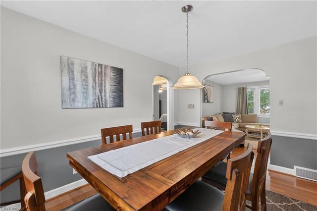 320 24th St Apt 4, Virginia Beach, VA 23451