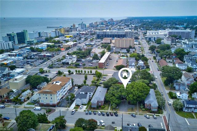 320 24th St Apt 4, Virginia Beach, VA 23451