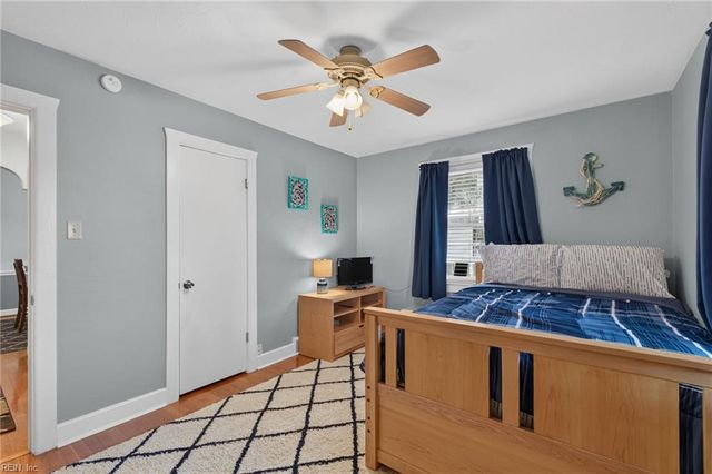 320 24th St Apt 4, Virginia Beach, VA 23451