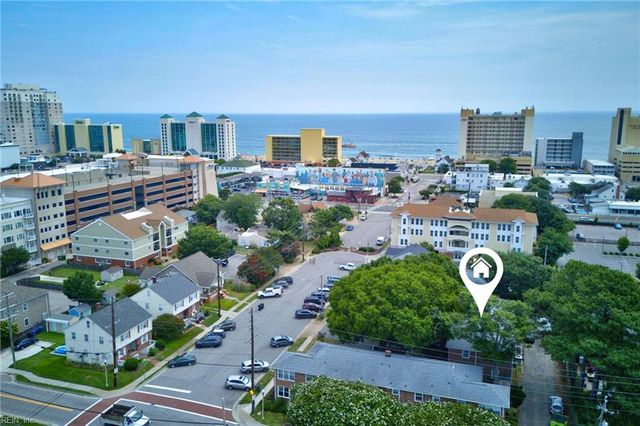 320 24th St Apt 4, Virginia Beach, VA 23451