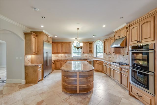 4806 Pine Wood Meadows Lane, Spring, TX 77386