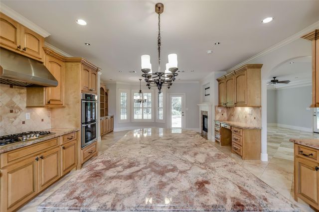 4806 Pine Wood Meadows Lane, Spring, TX 77386