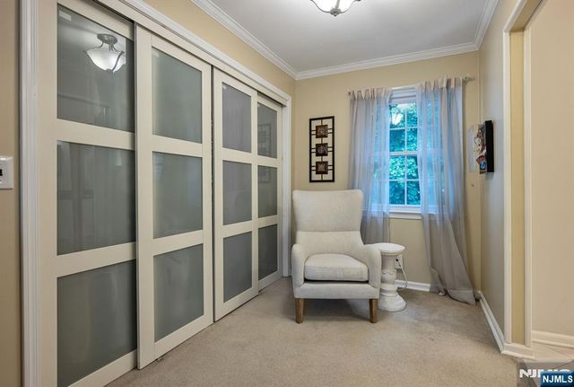 27 Cobblestone Lane, Ramsey, NJ 07446