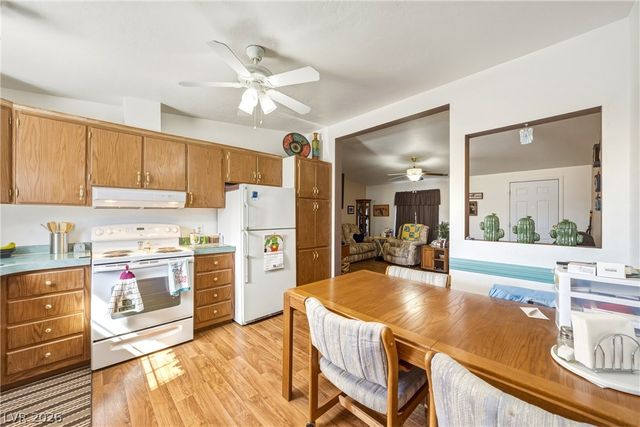 2421 Shadow Mountain Street, Pahrump, NV 89060