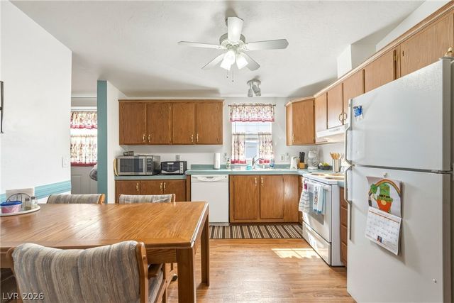 2421 Shadow Mountain Street, Pahrump, NV 89060