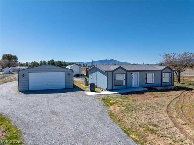 2421 Shadow Mountain Street, Pahrump, NV 89060