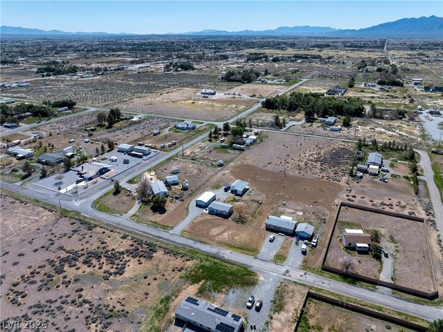 2421 Shadow Mountain Street, Pahrump, NV 89060