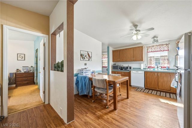 2421 Shadow Mountain Street, Pahrump, NV 89060