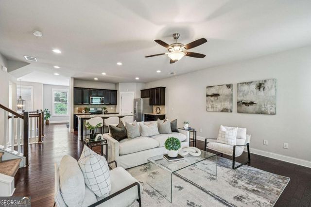 2817 White Oak Lane, Decatur, GA 30032