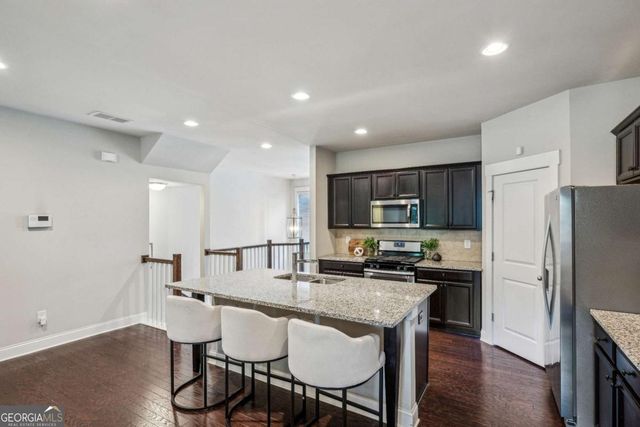 2817 White Oak Lane, Decatur, GA 30032