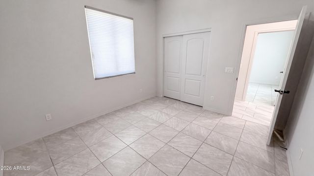 18112 W MOUNTAIN SAGE Drive, Goodyear, AZ 85338