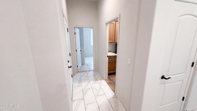 18112 W MOUNTAIN SAGE Drive, Goodyear, AZ 85338