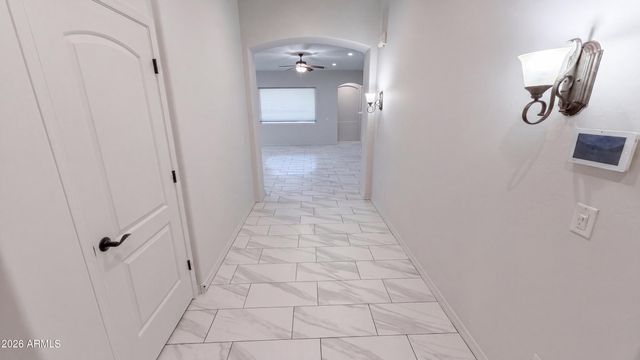 18112 W MOUNTAIN SAGE Drive, Goodyear, AZ 85338