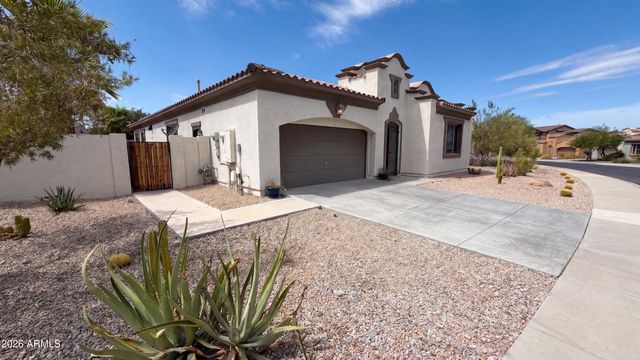 18112 W MOUNTAIN SAGE Drive, Goodyear, AZ 85338
