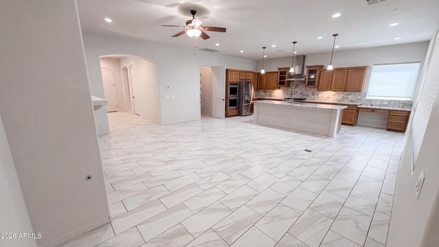 18112 W MOUNTAIN SAGE Drive, Goodyear, AZ 85338