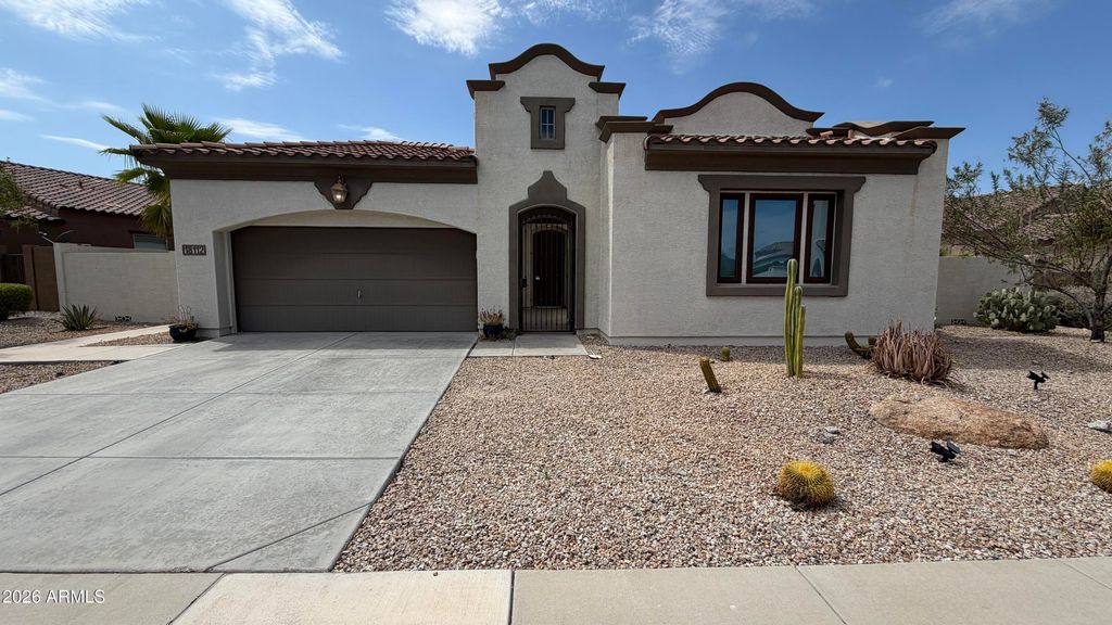18112 W MOUNTAIN SAGE Drive, Goodyear, AZ 85338