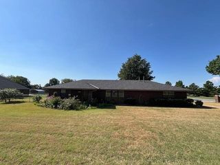 602 Cedar Ridge Rd, Fletcher, OK 73541