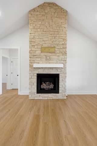210 Carhartt Drive, Richmond, KY 40475