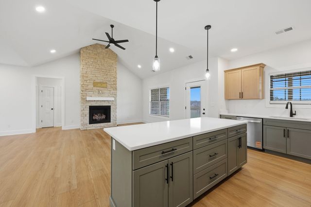 210 Carhartt Drive, Richmond, KY 40475