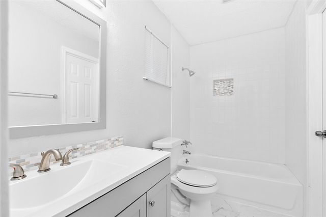 10511 Man O War Ave, Austin, TX 78719