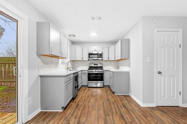 10511 Man O War Ave, Austin, TX 78719