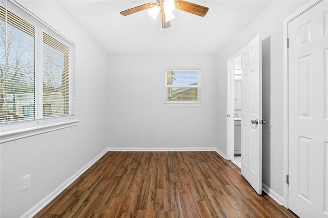 10511 Man O War Ave, Austin, TX 78719