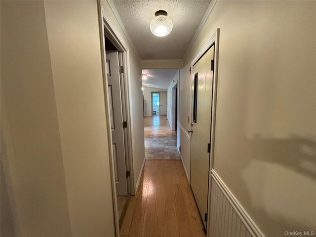 1661 Old Country Road 233, Riverhead, NY 11901