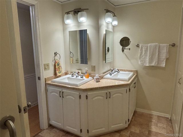 1661 Old Country Road 233, Riverhead, NY 11901