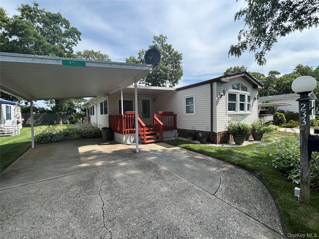 1661 Old Country Road 233, Riverhead, NY 11901
