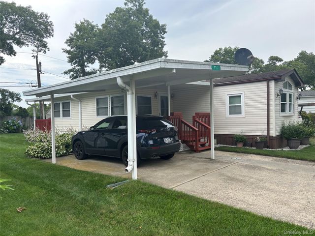1661 Old Country Road 233, Riverhead, NY 11901
