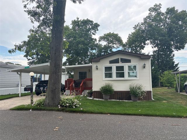 1661 Old Country Road 233, Riverhead, NY 11901
