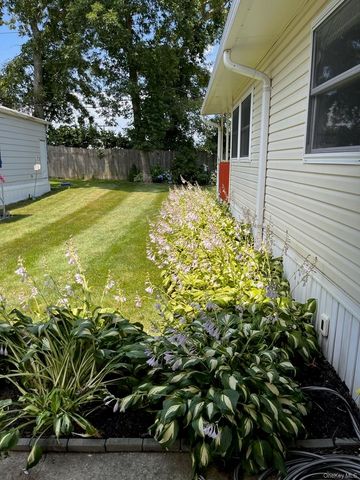 1661 Old Country Road 233, Riverhead, NY 11901