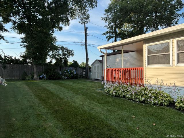 1661 Old Country Road 233, Riverhead, NY 11901
